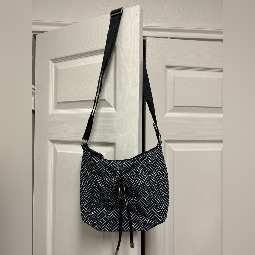 Baggalini crossbody, black and white.